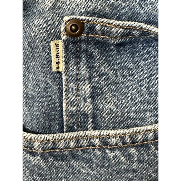 Classic Fit Men's L.L.Bean Jeans Sz. 40x29 Straight Leg Medium Wash Blue Denim - Picture 3 of 15